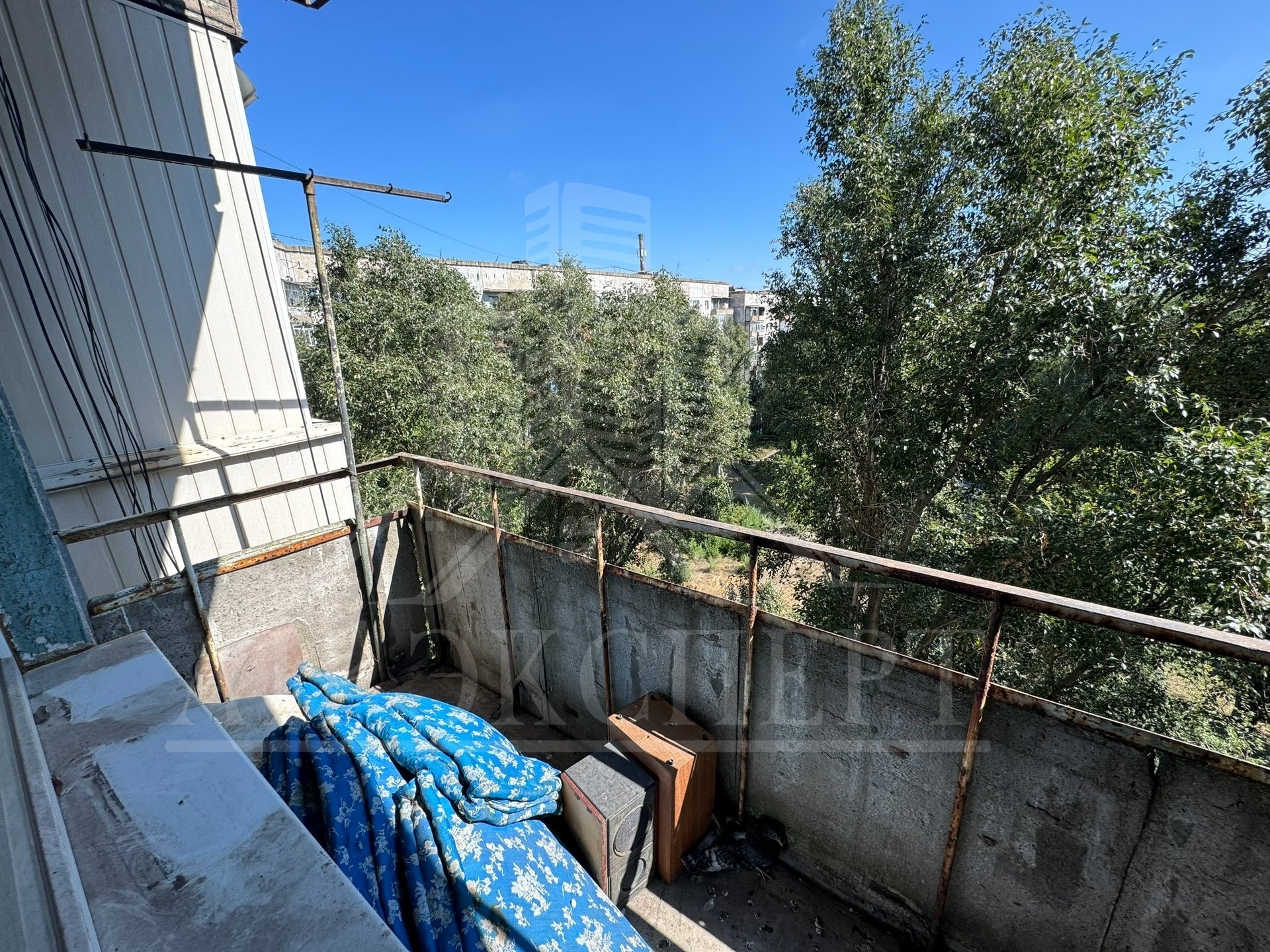 🔑 ПРОДАМ 3-КОМНАТНУЮ КВАРТИРУ 🔑 📍 Адрес: г. Стаханов, ул. Олимпийская, д. 1 🏢 Этаж: 8/9 (лифт работает) 📐 Общая площадь – 67 м² 📁 Документы полностью готовы к продаже ✅ 💙 ОСНОВНЫЕ ПРЕИМУЩЕСТВА: 🔹 Просторная 3-комнатная квартира 🔹 Пластиковые окна 🪟 🔹 Раздельный санузел 🚽🛁 🔹 Два балкона (незастеклённые) 🌿 🔹 До...