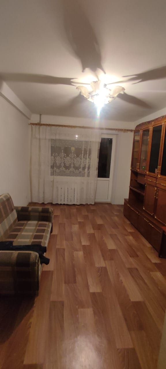 Продам ОТ ХОЗЯИНА в г. Луганск. 2 кк , 3/5 эт дома Кв. Левченко, Площадь 44,3 кв. м. Кухня-студия увеличенная. Увеличенный с/у с большой душевой кабиной-ванной, весь в кафеле/плитка. Комнаты изолированные. Вся мебель, техника остаётся покупателю. Абсолютно жилое состояние. Вблизи есть все что нужно для жизни,...